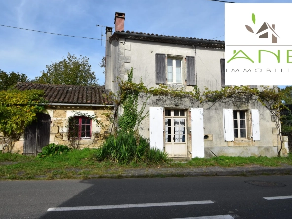Maison à rénover à Ecuras, 4 pièces, 2 chambres, potentiel élevé