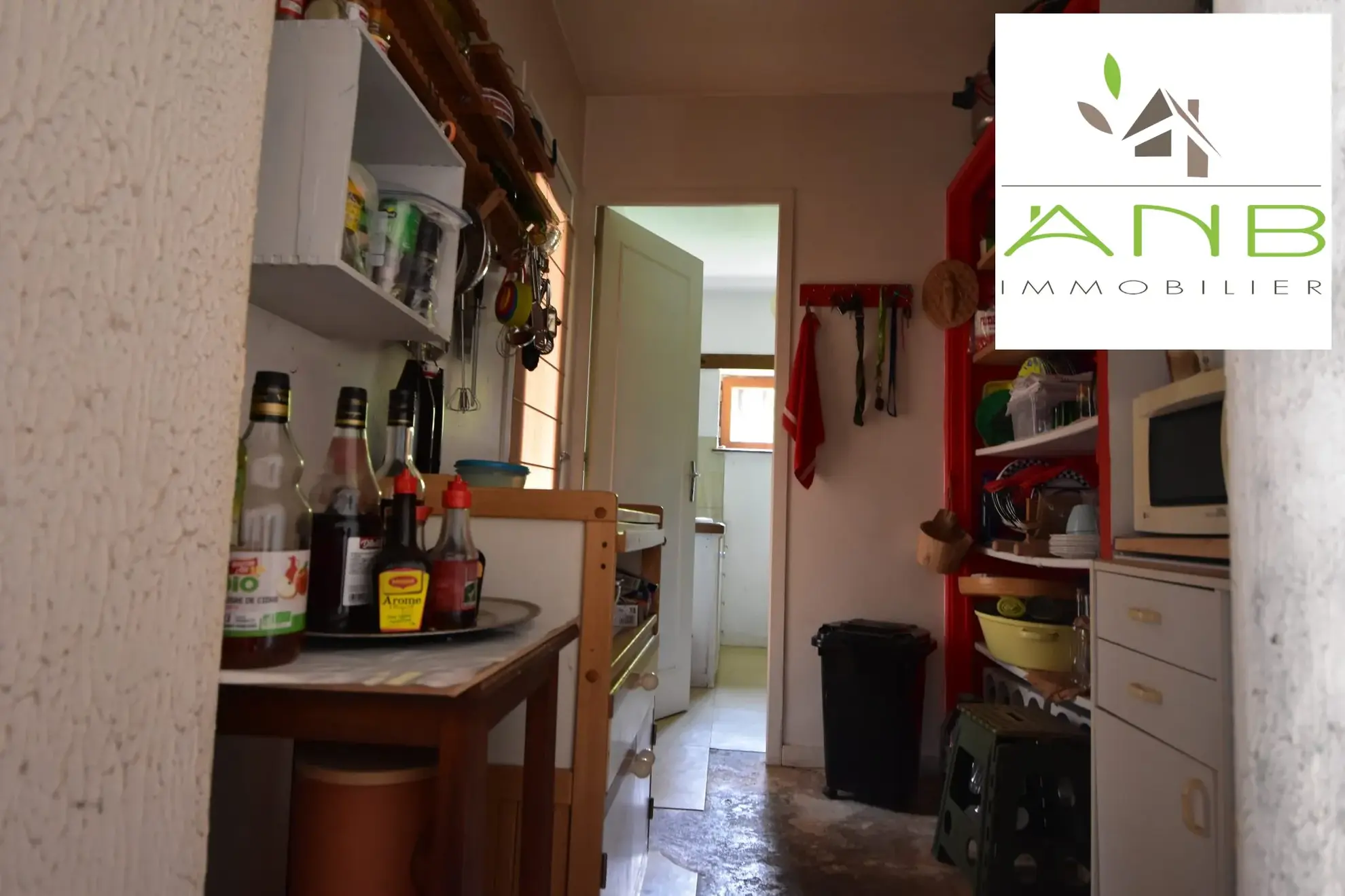 Maison à rénover à Ecuras, 4 pièces, 2 chambres, potentiel élevé 