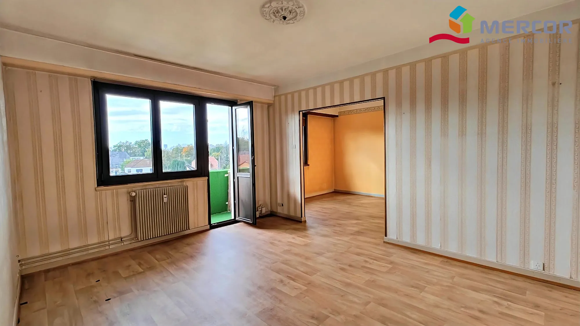 Salon/séjour Appartement à rénover de 95 m² à Ostwald – Opportunité à saisir 