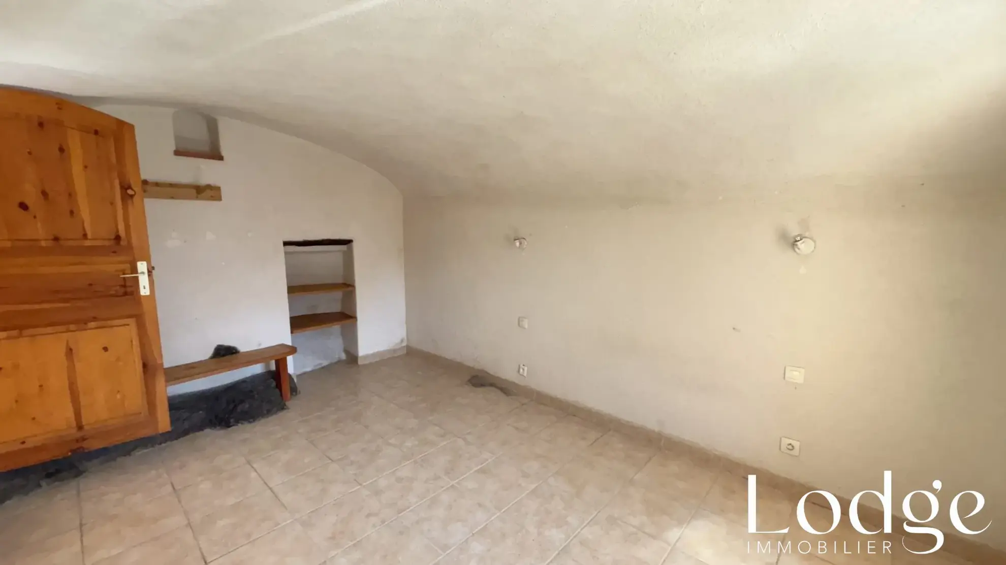 Vente Appartement Type 2 à Puy Saint André avec Jardin Privé 