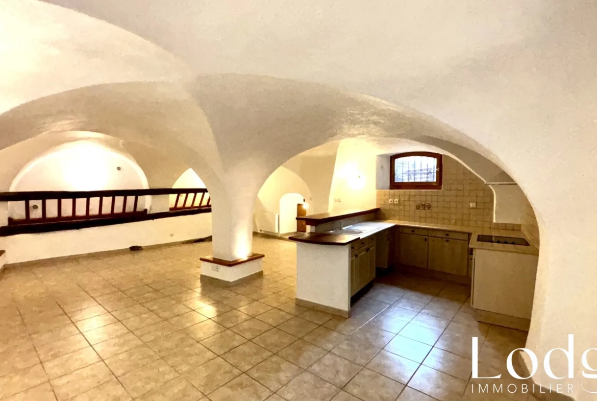 Vente Appartement Type 2 à Puy Saint André avec Jardin Privé 