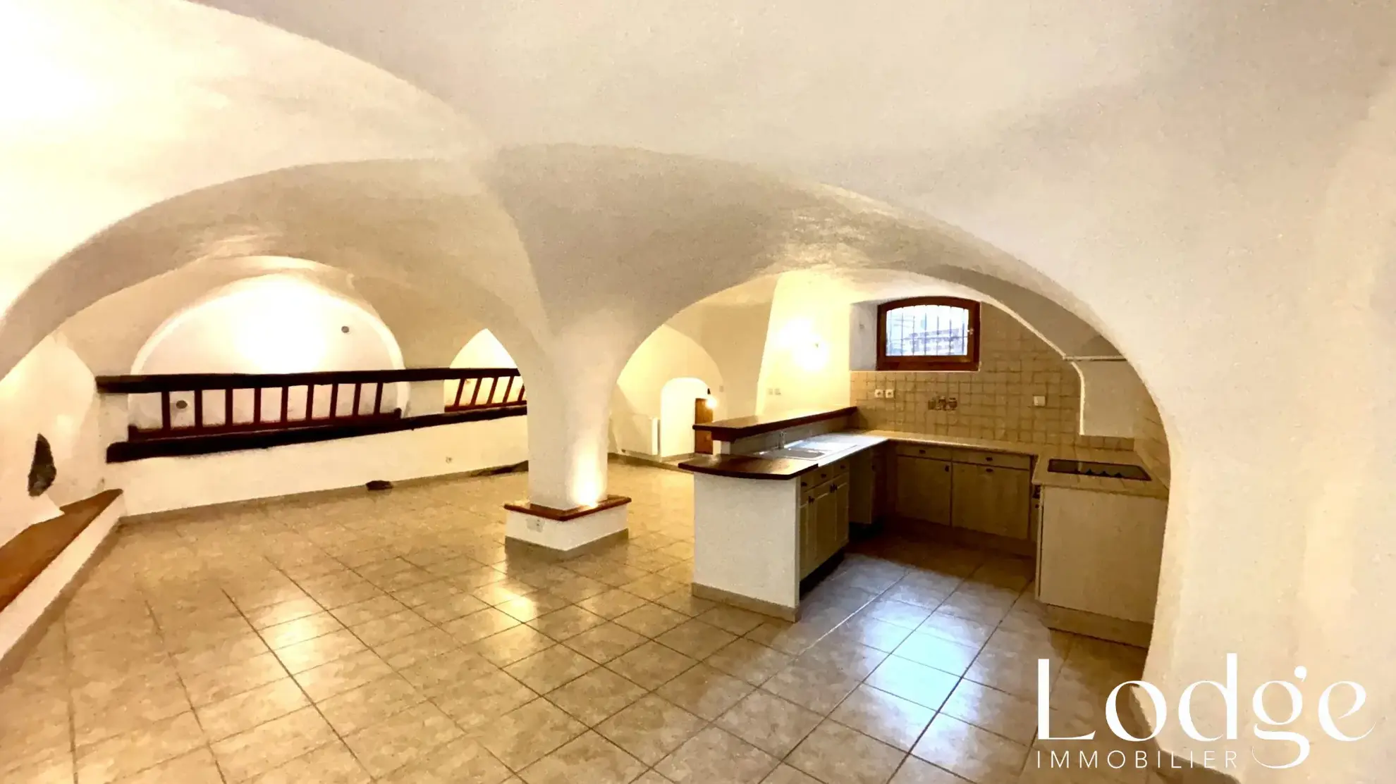 Vente Appartement Type 2 à Puy Saint André avec Jardin Privé 