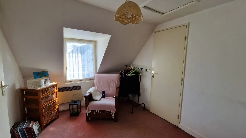 Maison à rénover avec terrasse et garage proche de la chapelle de la Joie à Penmarch 