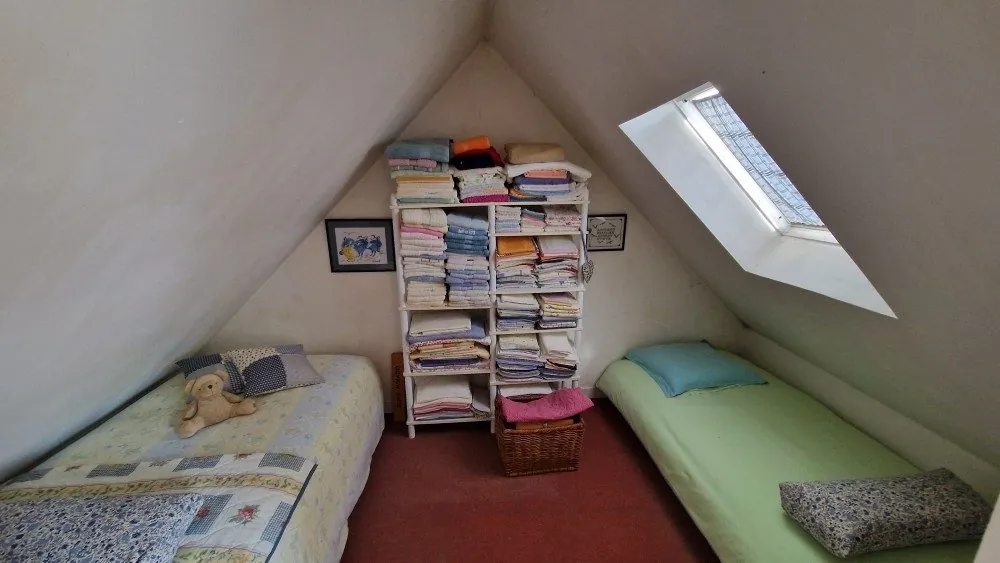 Maison à rénover avec terrasse et garage proche de la chapelle de la Joie à Penmarch 