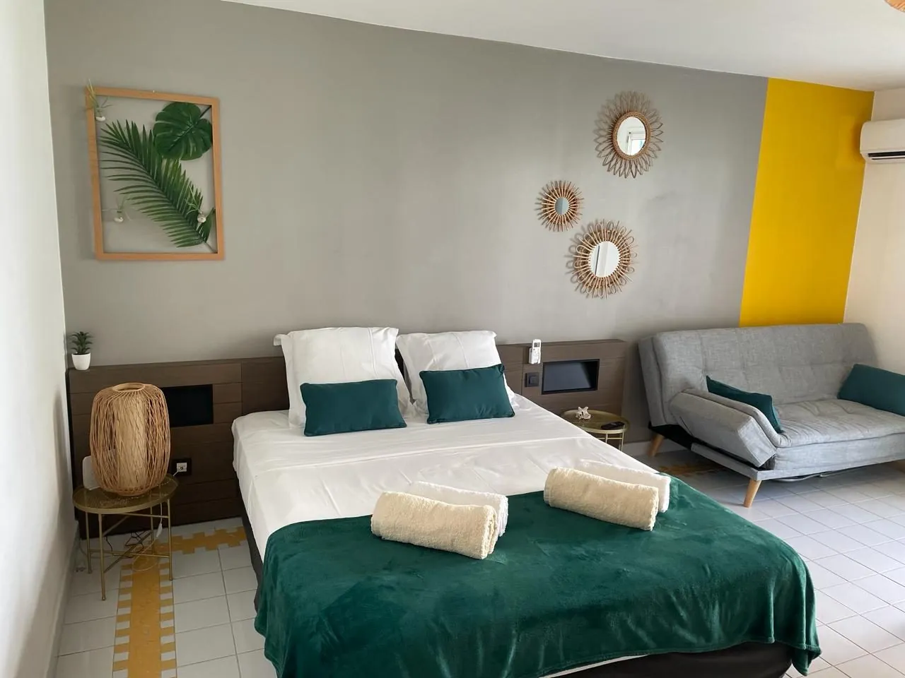 Appartement T1 meublé avec piscine à Saint-François, Guadeloupe 