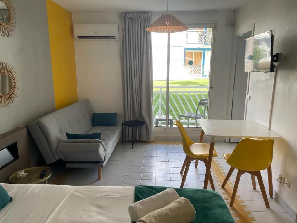 Appartement T1 meublé avec piscine à Saint-François, Guadeloupe