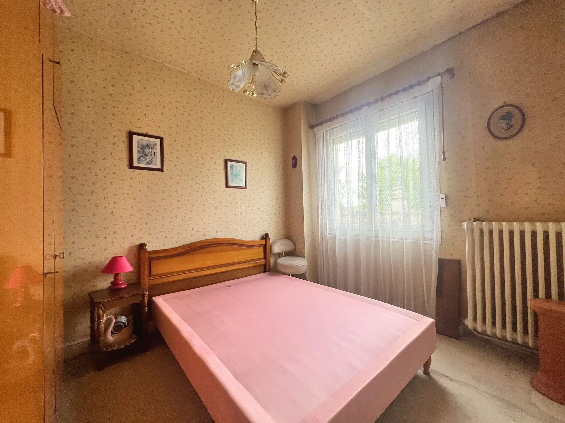 Maison à vendre à Saint-Marcel avec jardin, garage et cave 
