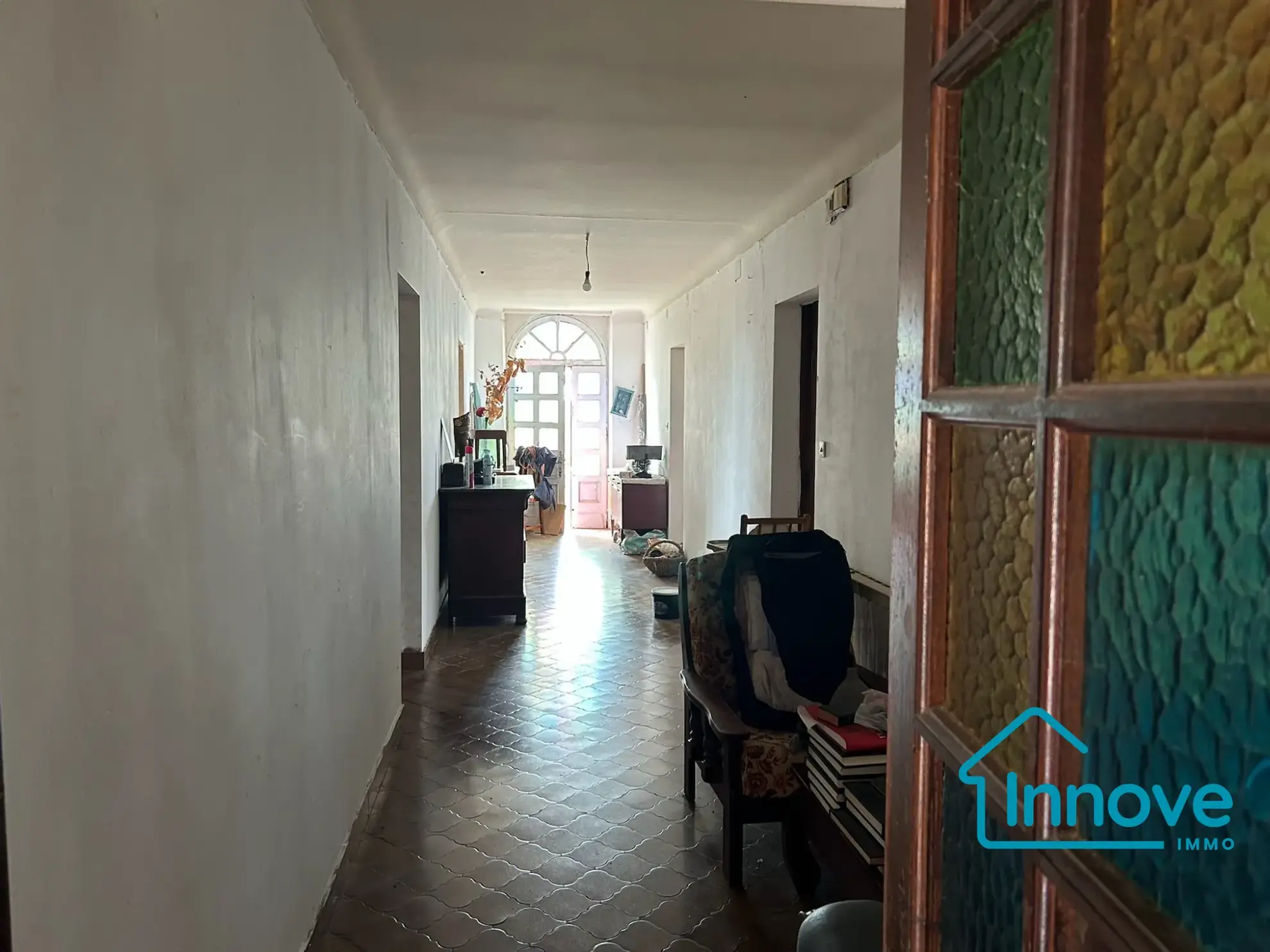 Maison à rénover de 166 m² dans un environnement calme près de Lavit 