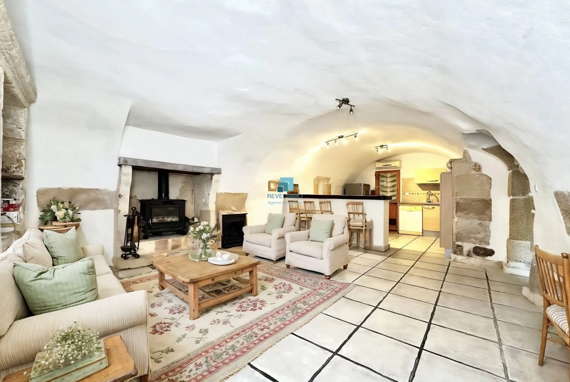 Maison de village lumineuse de 110 m² à Cabrières, proche Nîmes 