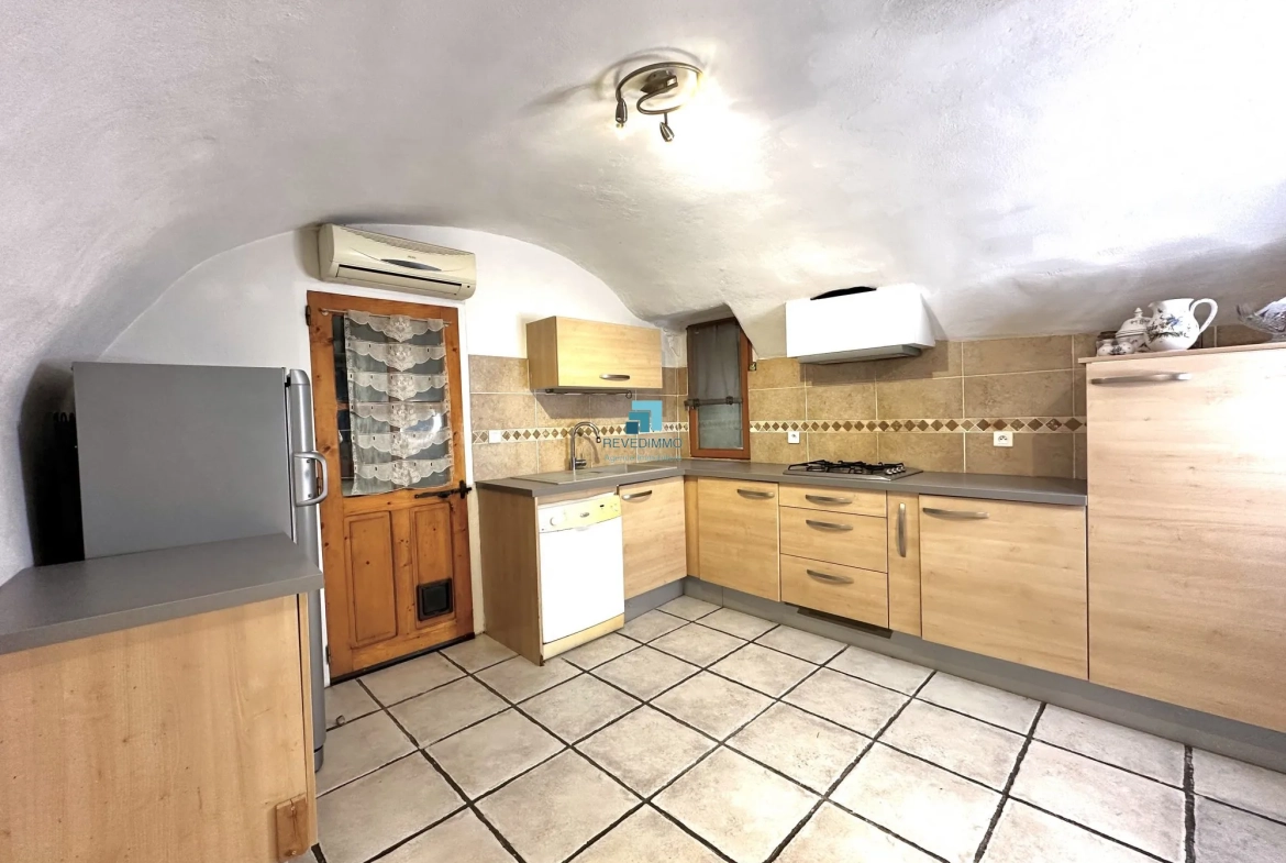 Maison de village lumineuse de 110 m² à Cabrières, proche Nîmes 