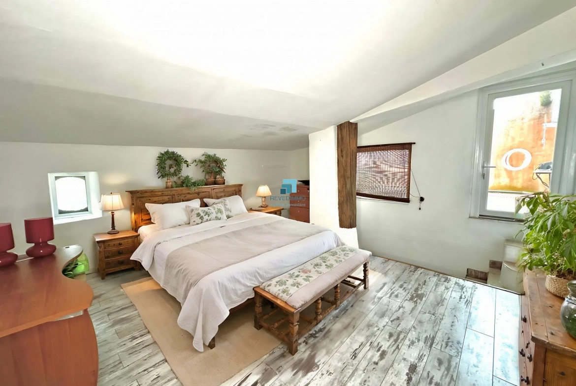 Maison de village lumineuse de 110 m² à Cabrières, proche Nîmes 