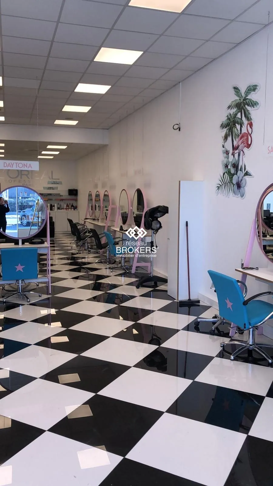 Fonds de Commerce Salon de Coiffure à Villeneuve-Loubet – Opportunité à saisir 