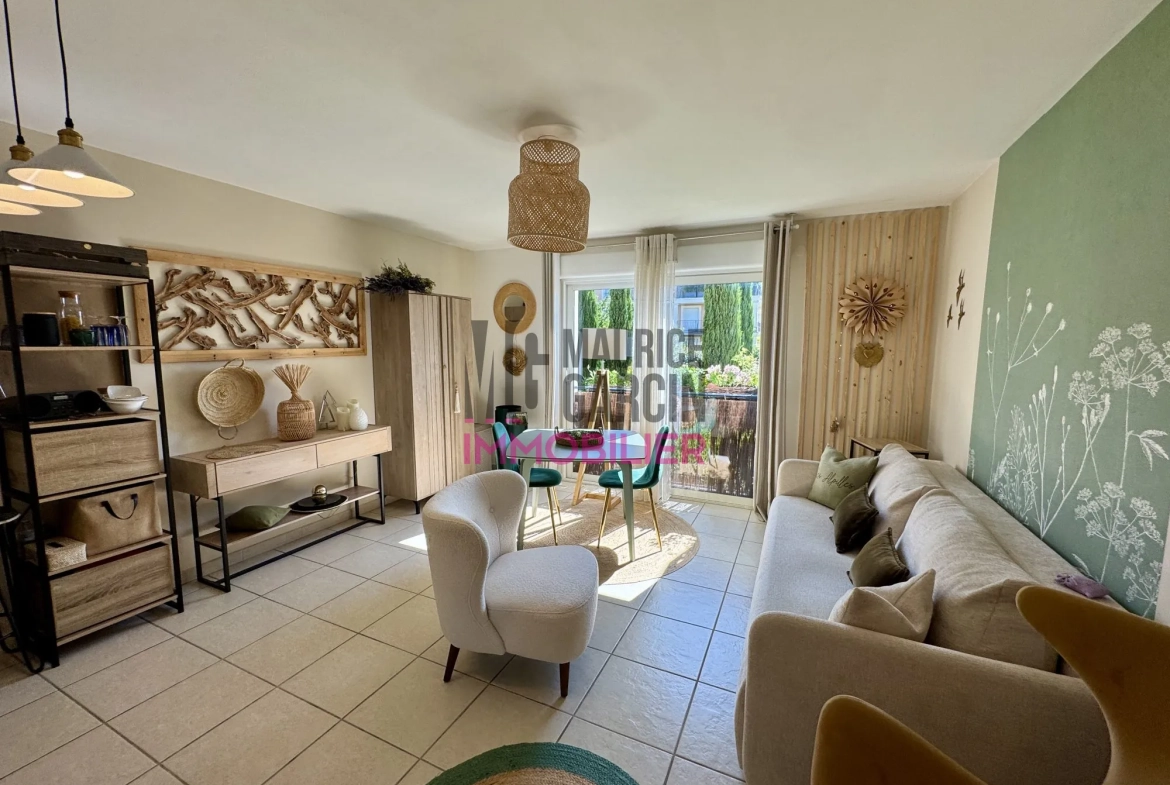 Studio de 30 m² à vendre avec parking privé à Orange 
