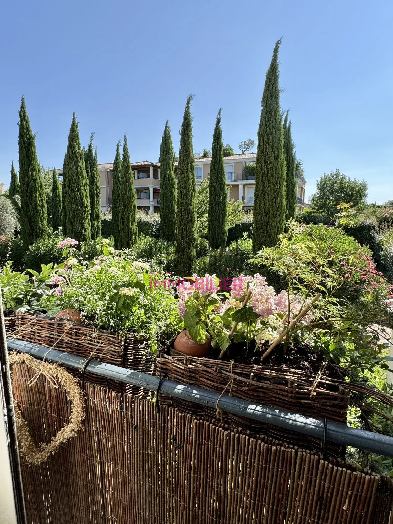 Studio de 30 m² à vendre avec parking privé à Orange 