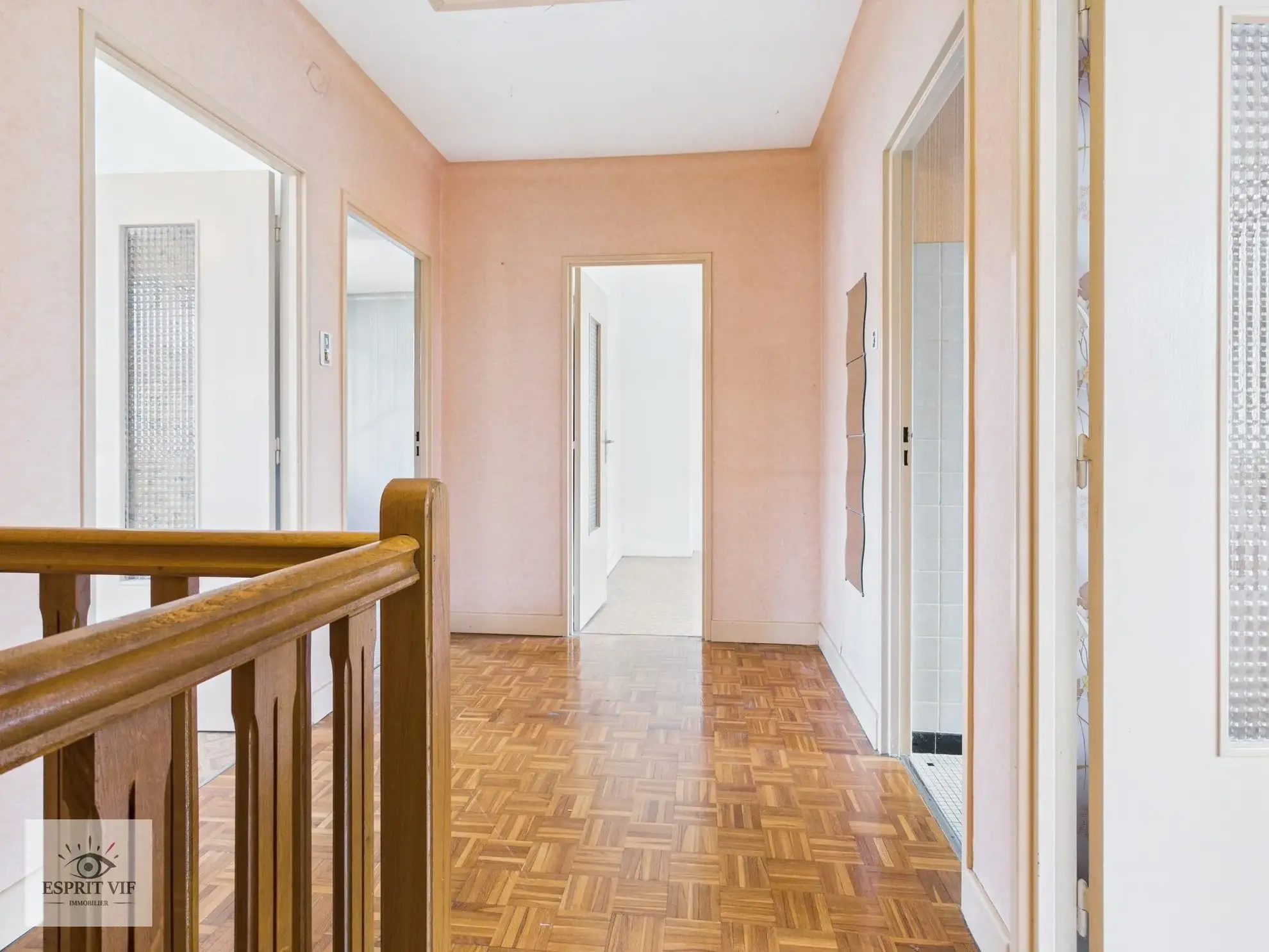 Charmante maison à Vic-sur-Seille avec 4 chambres et garage, à découvrir rapidement 