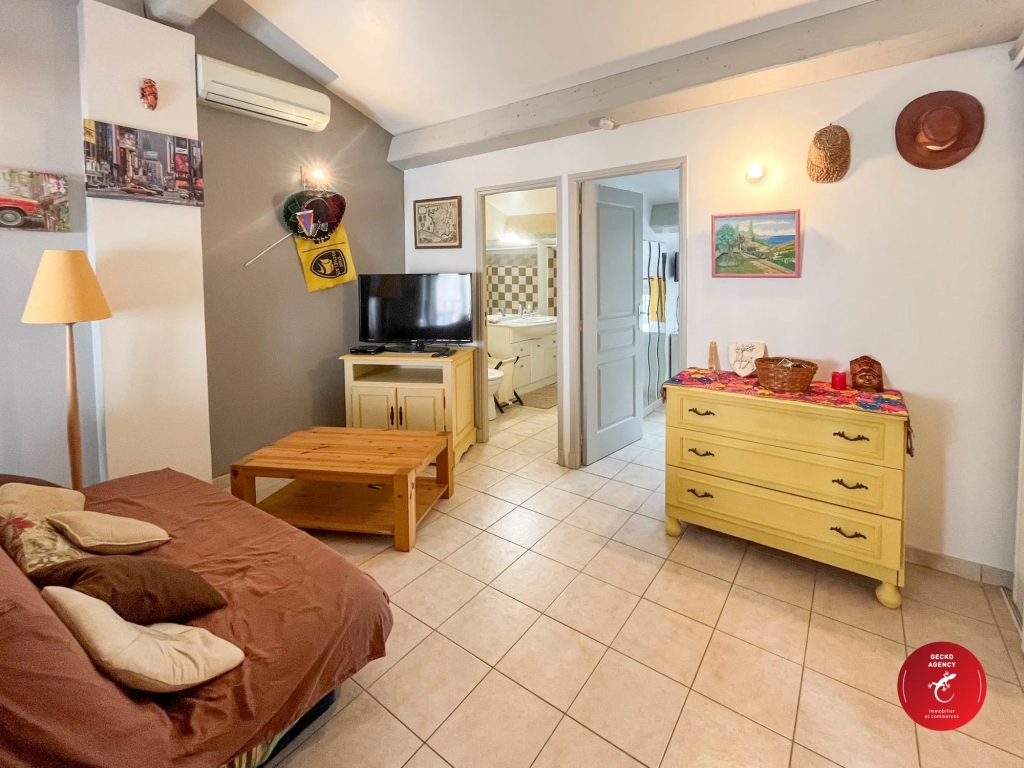 Appartement T2 à Montferrat avec climatisation et sans travaux près de Figanières et Draguignan