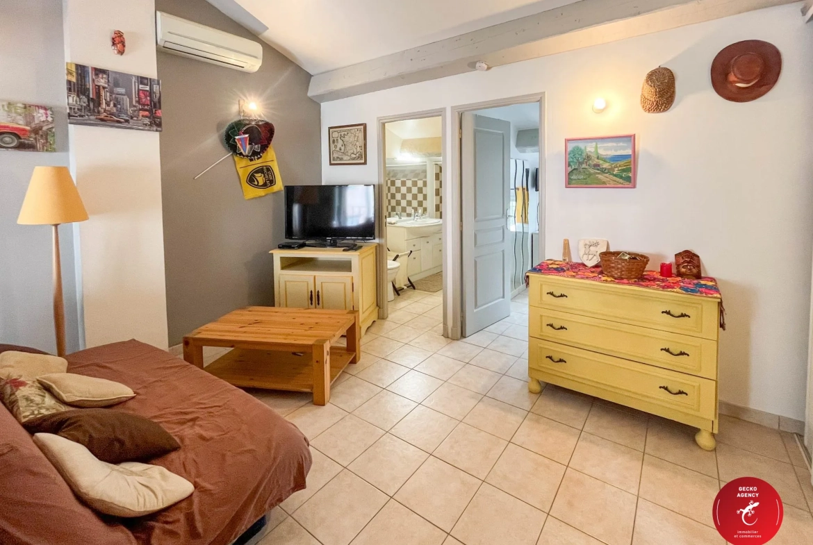 Appartement T2 à Montferrat avec climatisation et sans travaux près de Figanières et Draguignan 