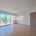 Appartement T2 de 47 m² avec balcon et parking à Nîmes, Résidence sécurisée