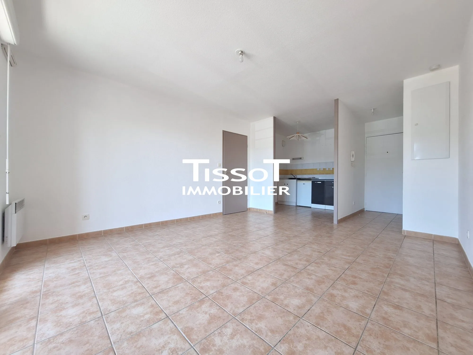 Appartement T2 de 47 m² avec balcon et parking à Nîmes, Résidence sécurisée 
