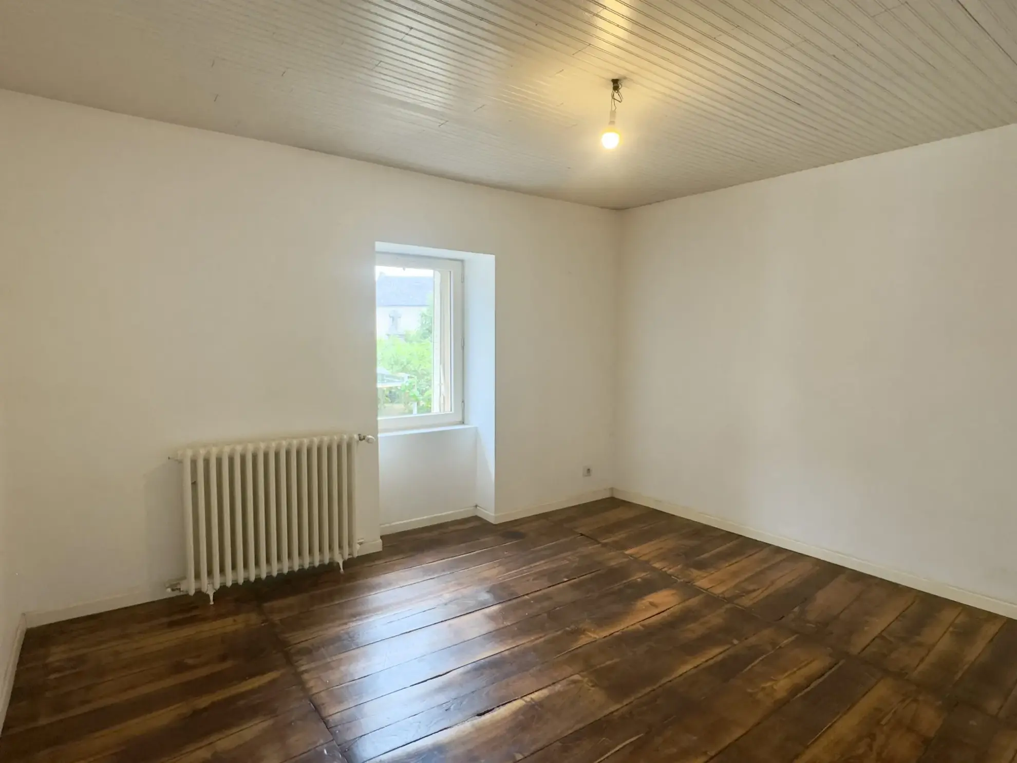 Maison de village avec jardin à Lagarde-Marc-la-Tour - 3 chambres, rénovée 