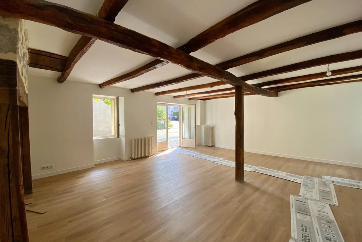 Maison de village avec jardin à Lagarde-Marc-la-Tour - 3 chambres, rénovée 