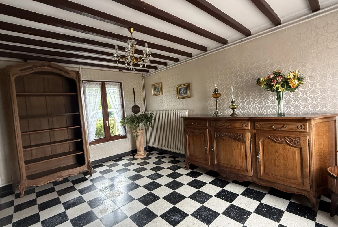 Maison familiale à vendre avec grand terrain près de Livarot Pays d'Auge 