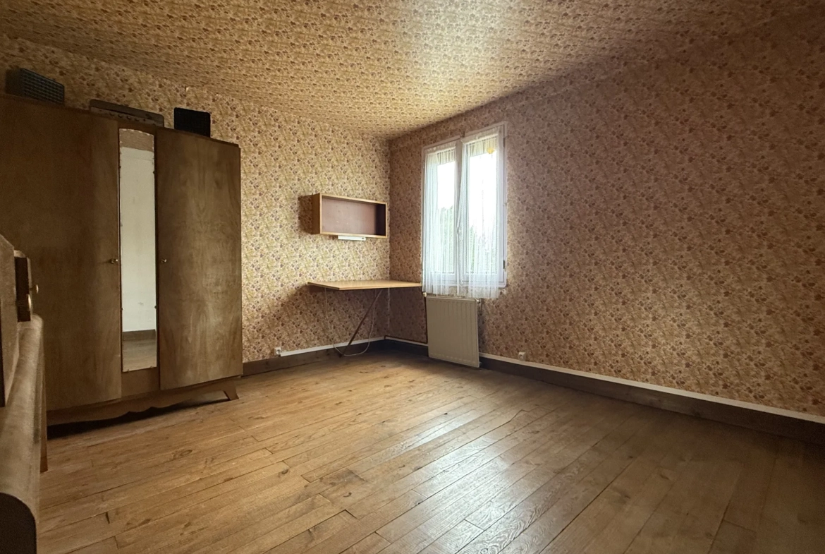 Maison familiale à vendre avec grand terrain près de Livarot Pays d'Auge 