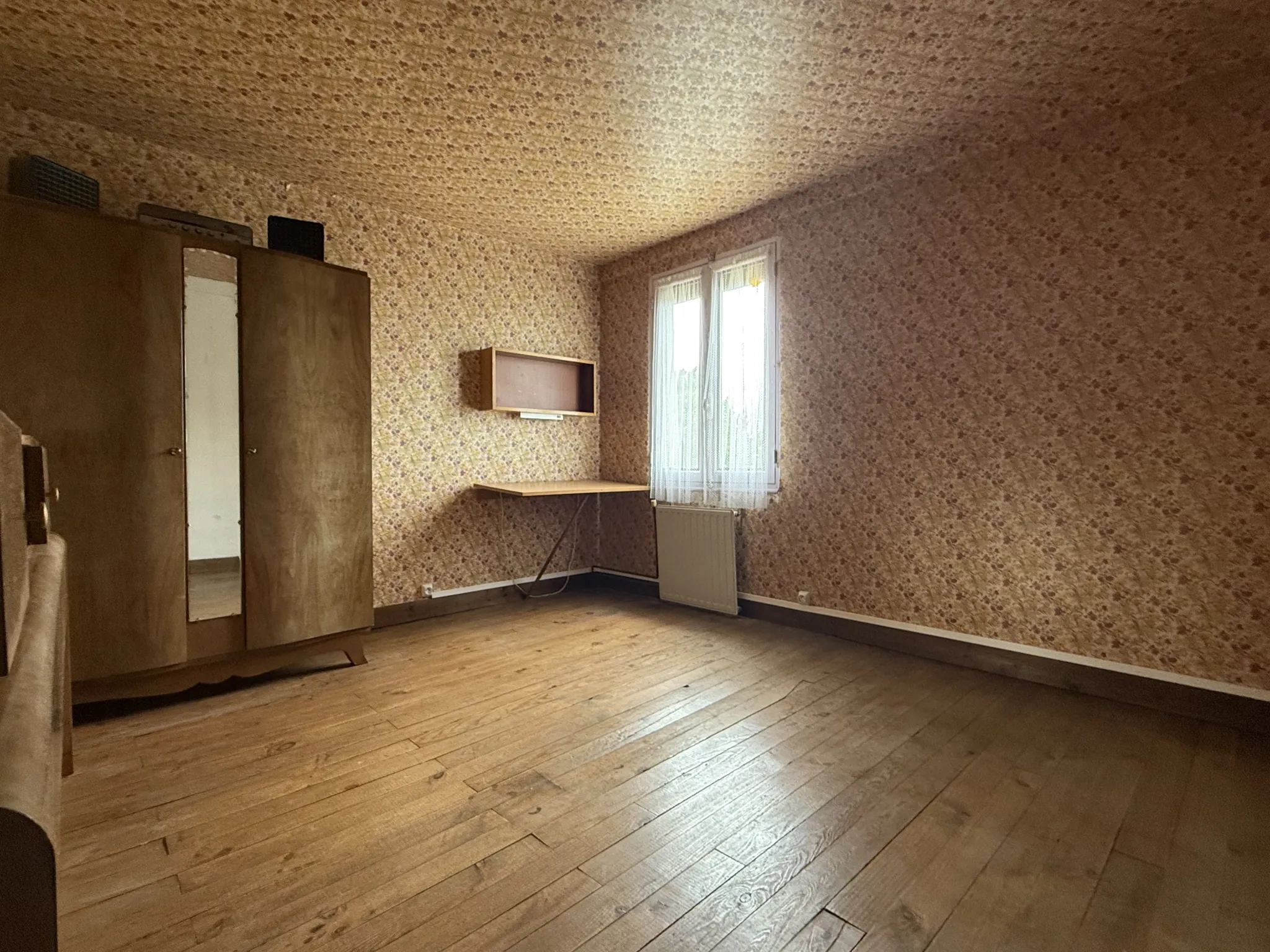 Maison familiale à vendre avec grand terrain près de Livarot Pays d'Auge 
