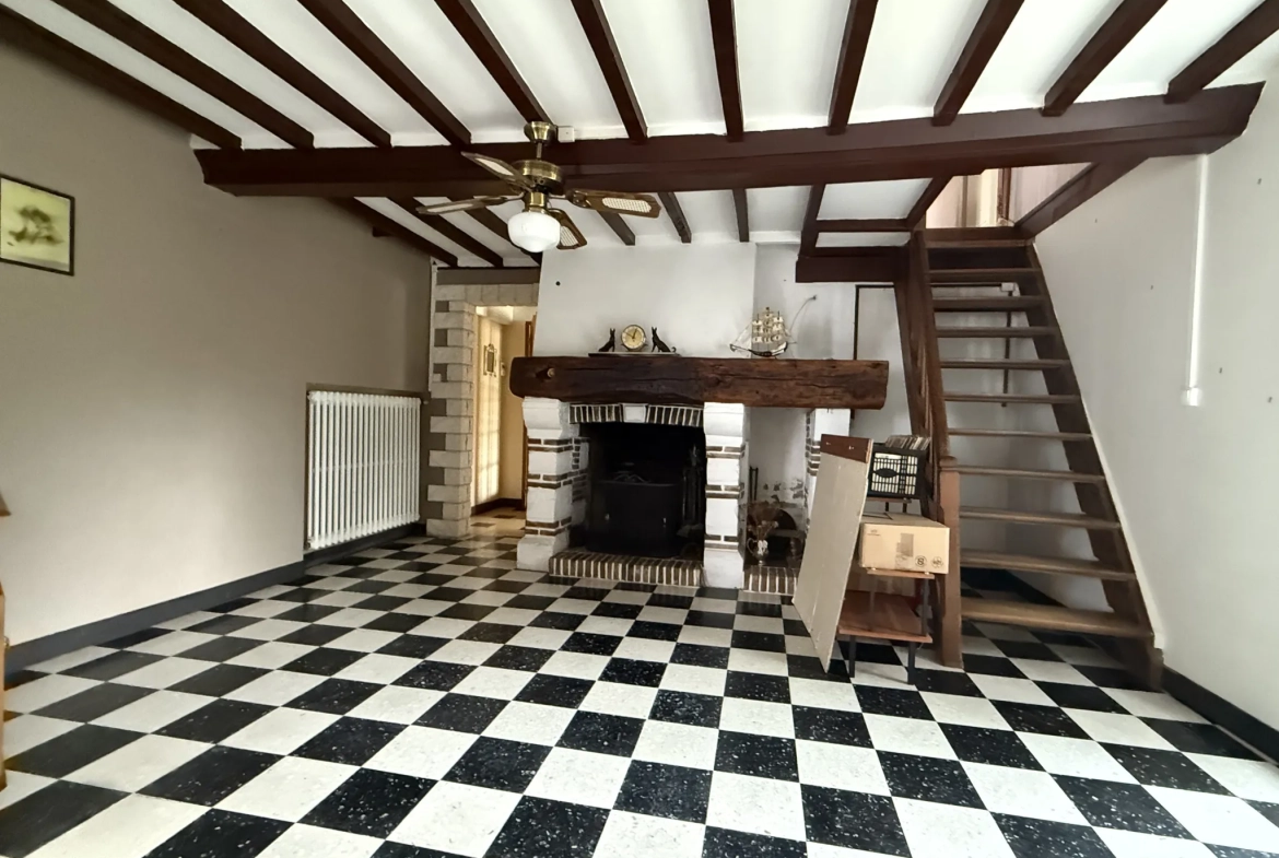 Maison familiale à vendre avec grand terrain près de Livarot Pays d'Auge 