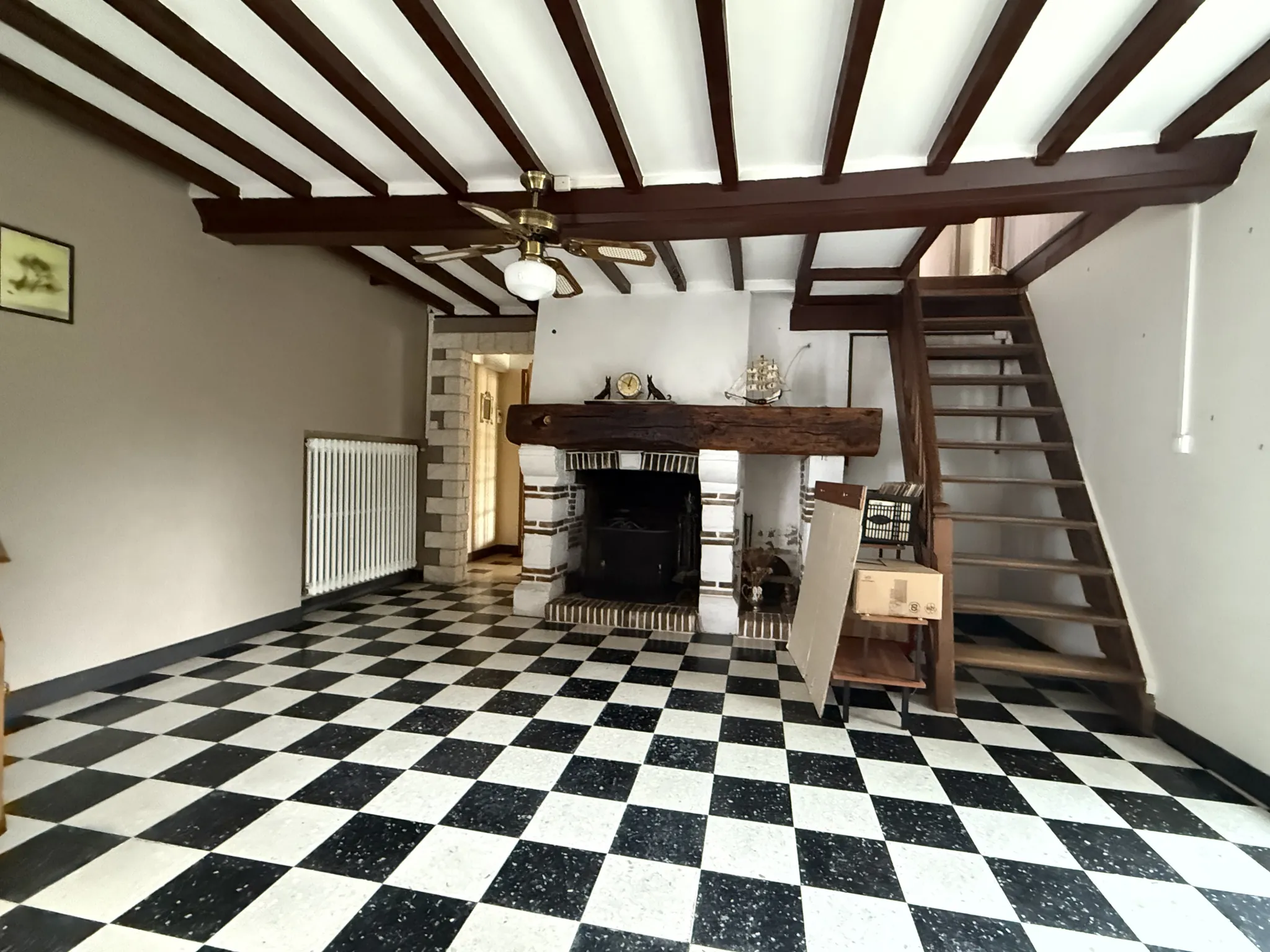 Maison familiale à vendre avec grand terrain près de Livarot Pays d'Auge 