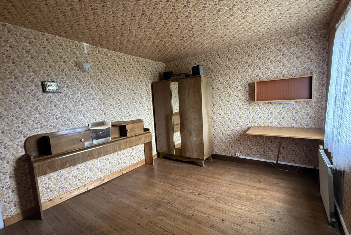 Maison familiale à vendre avec grand terrain près de Livarot Pays d'Auge 