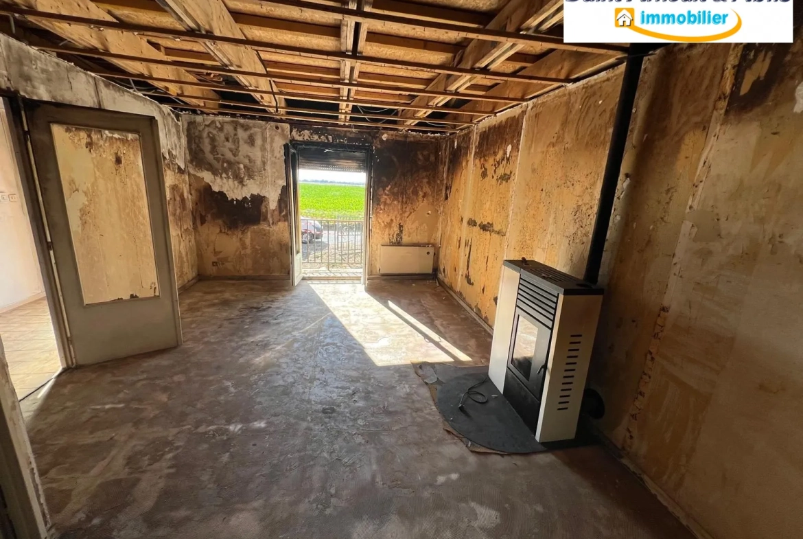 Maison à rénover avec grand terrain à Boinville-le-Gaillard 78660 