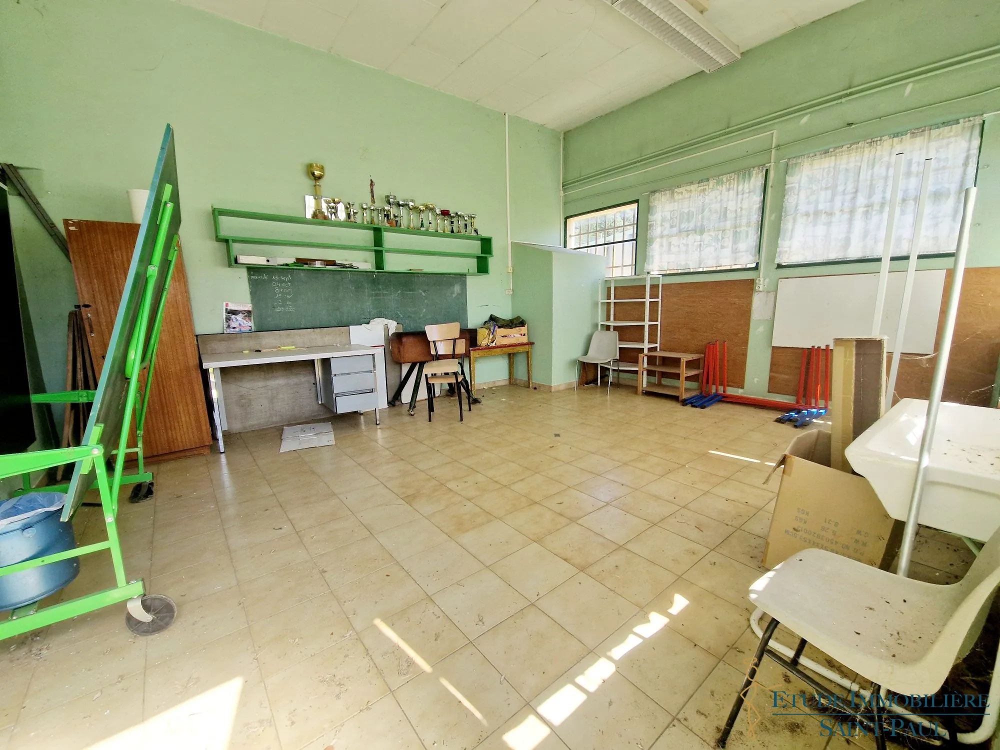 Villa à rénover de 4 pièces pour investissement ou famille à Bédarieux 
