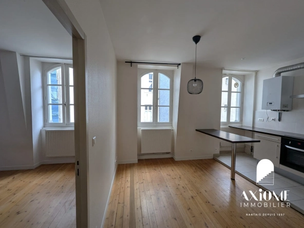Appartement à vendre à Nantes - 33,60 m² rénové, place de la Bourse