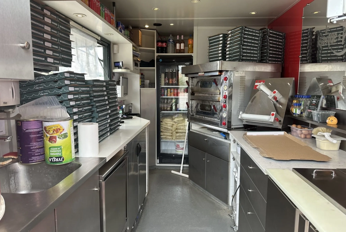 Kiosque à pizza à vendre à Brienon-sur-Armançon, emplacement stratégique et faible loyer 