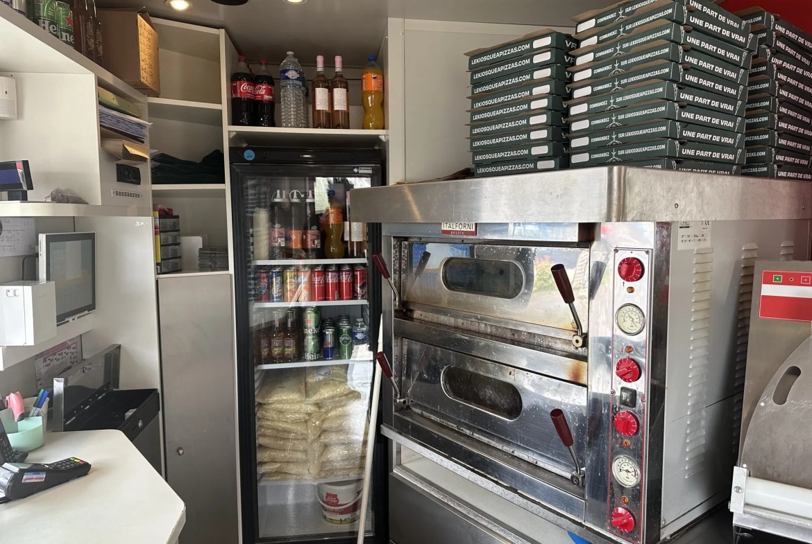 Kiosque à pizza à vendre à Brienon-sur-Armançon, emplacement stratégique et faible loyer 