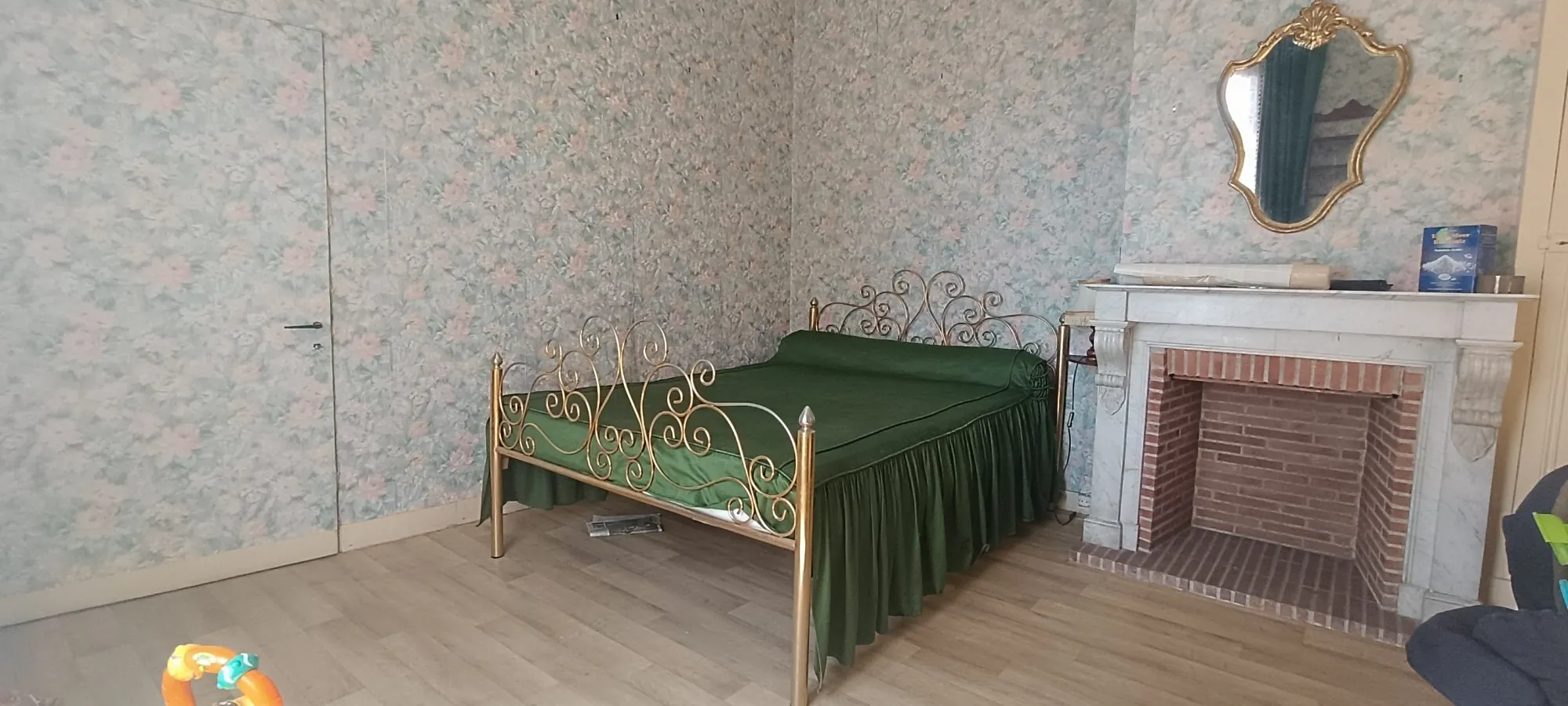 Maison à vendre à Luynes avec cachet et potentiel de rénovation 