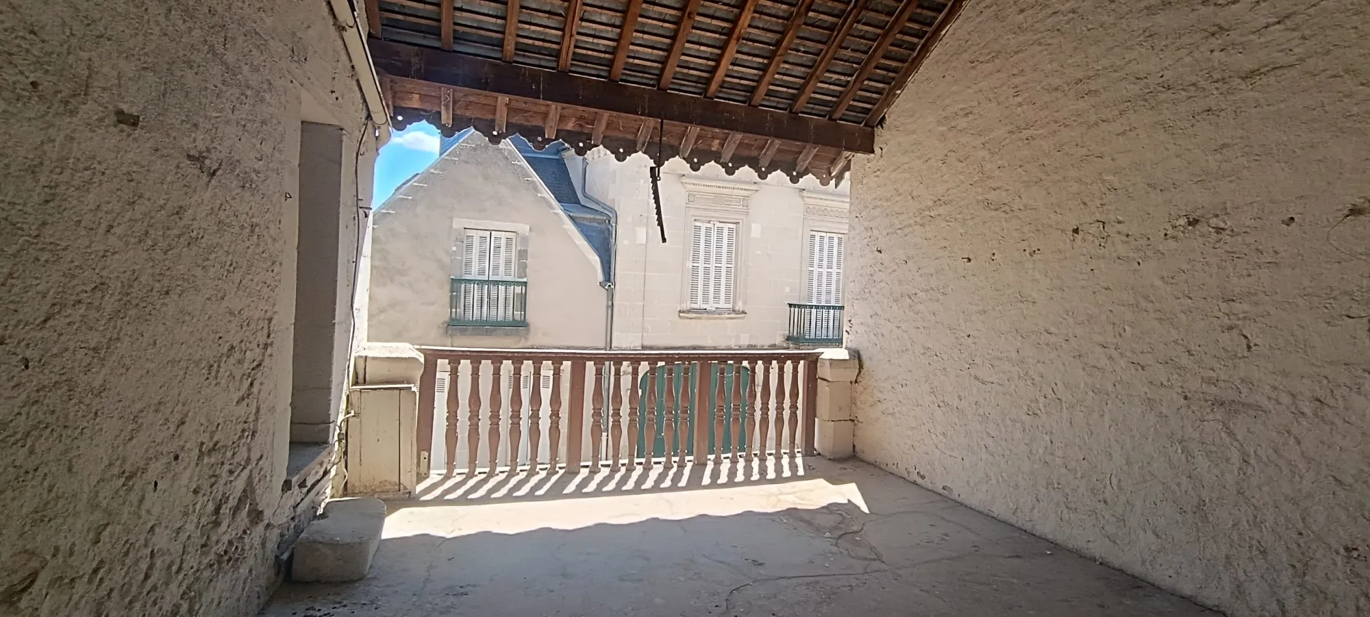 Maison à vendre à Luynes avec cachet et potentiel de rénovation 