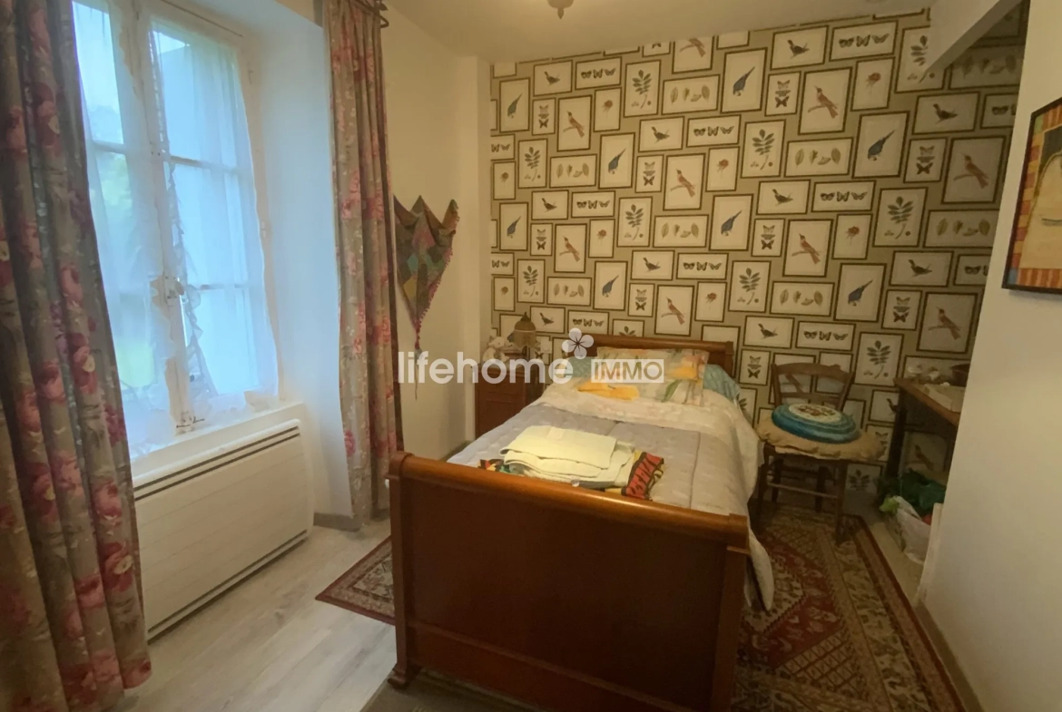 Maison ancienne à vendre à Vicq-sur-Nahon en Indre, 115 m² avec terrain de 8000 m² 