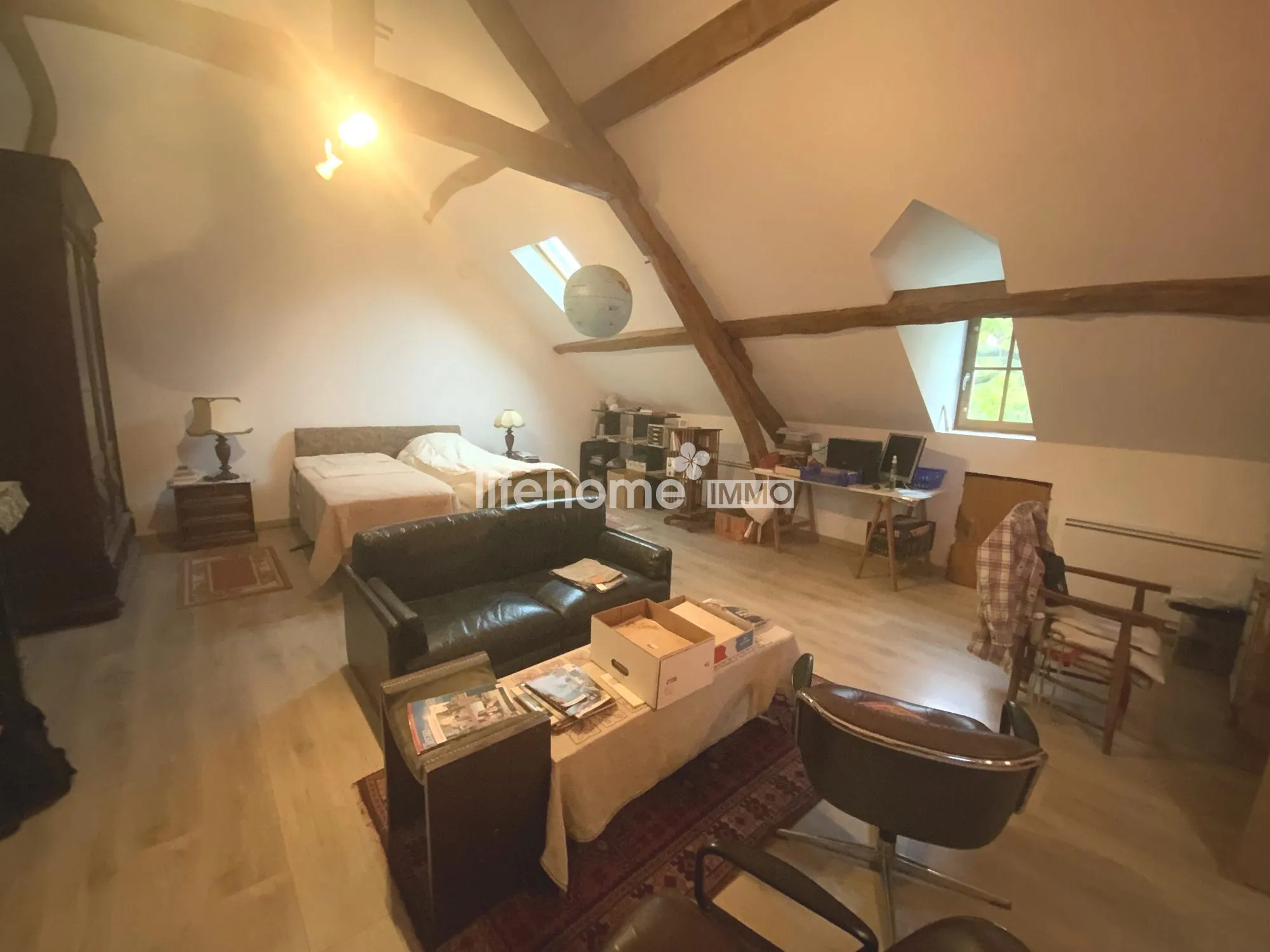 Maison ancienne à vendre à Vicq-sur-Nahon en Indre, 115 m² avec terrain de 8000 m² 