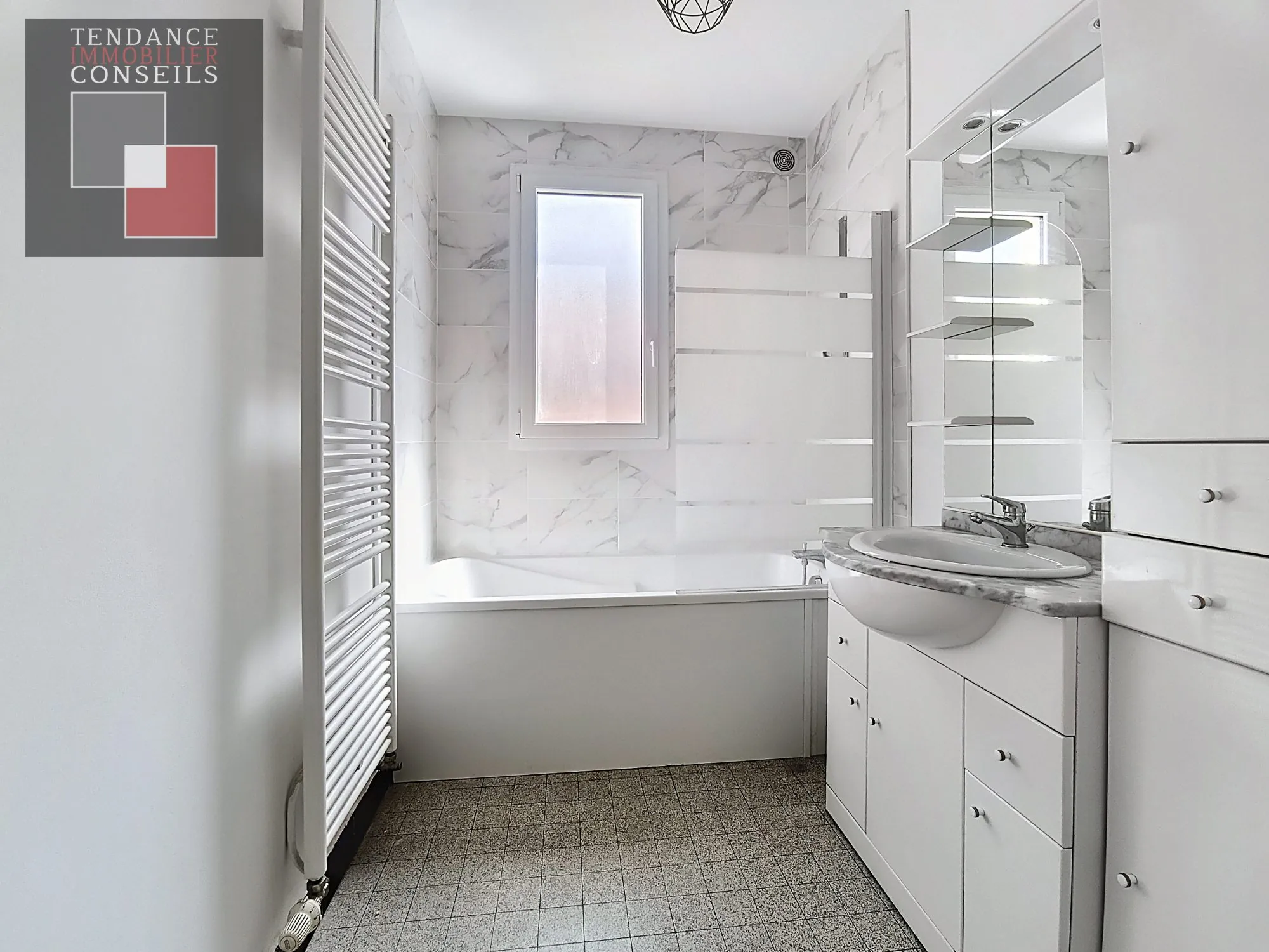 Appartement T3 lumineux à Mâcon avec cave et proximité écoles 