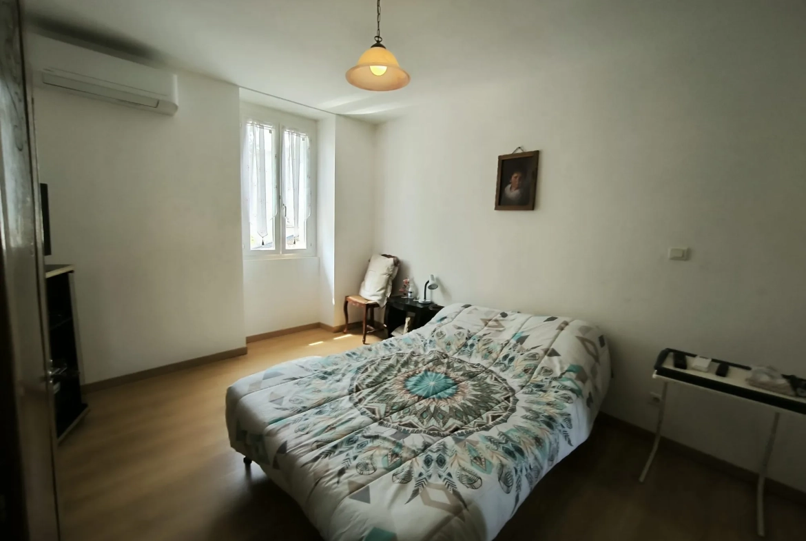 Belle maison en pierre de 86 m² avec jardin et dépendances à Saint-Christol-lès-Alès 