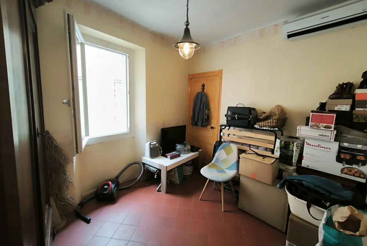 Belle maison en pierre de 86 m² avec jardin et dépendances à Saint-Christol-lès-Alès 