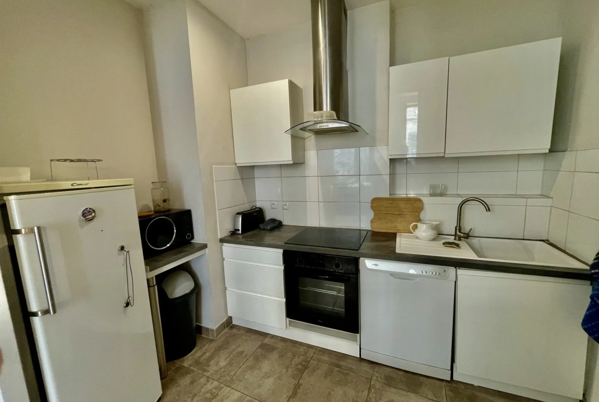 Appartement T2 idéalement situé au cœur d'Avignon, calme et lumineux 