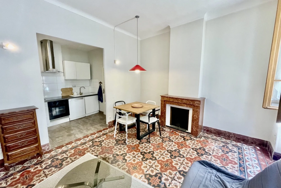 Appartement T2 idéalement situé au cœur d'Avignon, calme et lumineux 