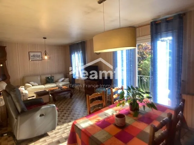 Maison de 81 m² avec sous-sol et grand terrain à Saint-Florent-sur-Cher 