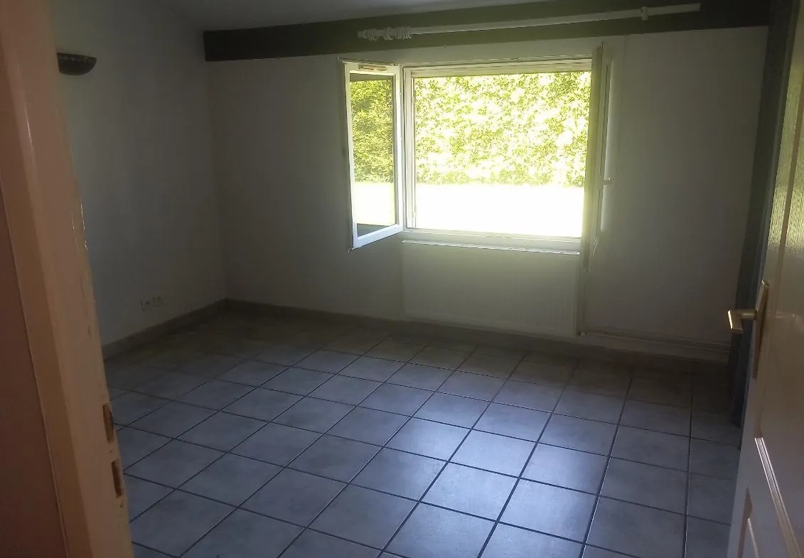 Maison de plain-pied à Desnes - 97 m² avec jardin et 4 chambres 