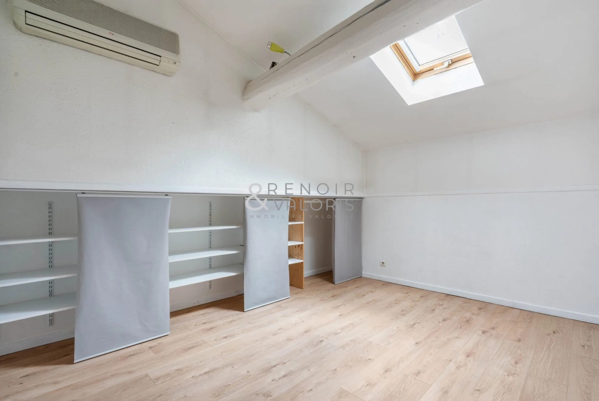 Appartement de 2 chambres à Nancy avec cave et luminosité optimale 