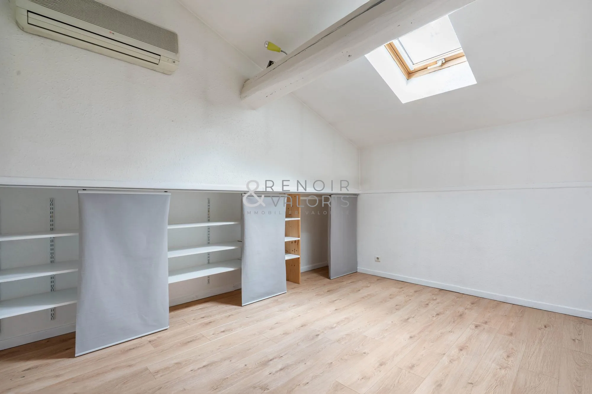 Appartement de 2 chambres à Nancy avec cave et luminosité optimale 
