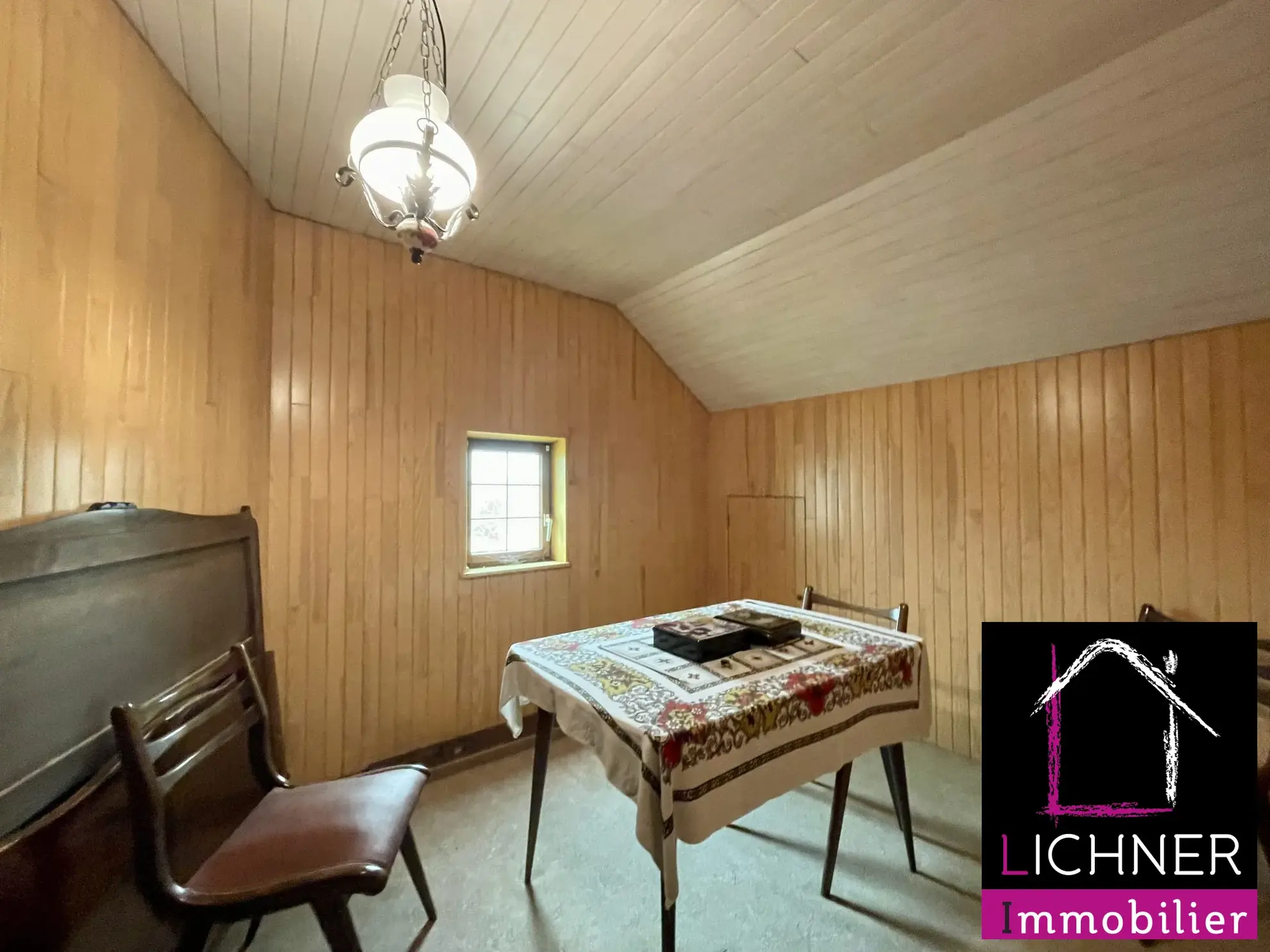 Maison mitoyenne à Grosbliederstroff de 100 m² avec garage et 2 chambres 